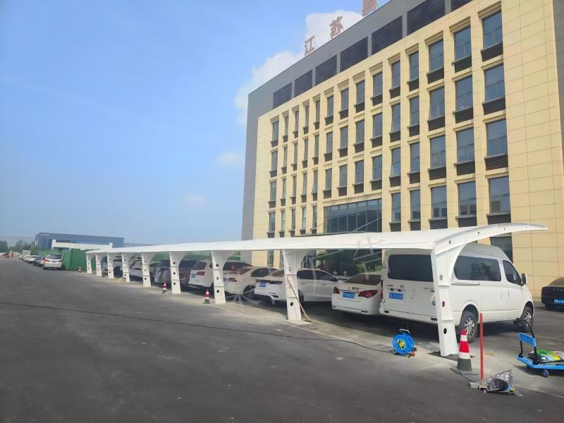 徐州新沂车棚安装实景(图4)